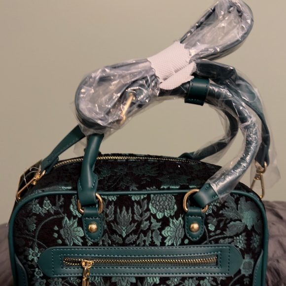 Wicked Oz Green Floral Emerald Crossbody handbag - Picture 7 of 8